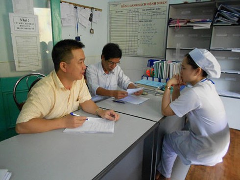 Tiêm vắc xin viêm gan B 24 giờ sau sinh là khuyến cáo của WHO - ảnh 1