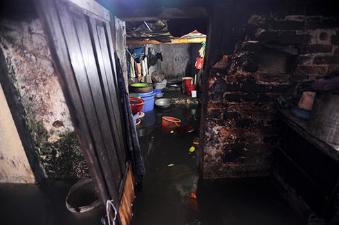 Hà Nội ngập: Những hình ảnh ấn tượng - ảnh 9