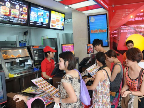 Thức ăn nhanh: Cửa hẹp cho doanh nghiệp nội - ảnh 1