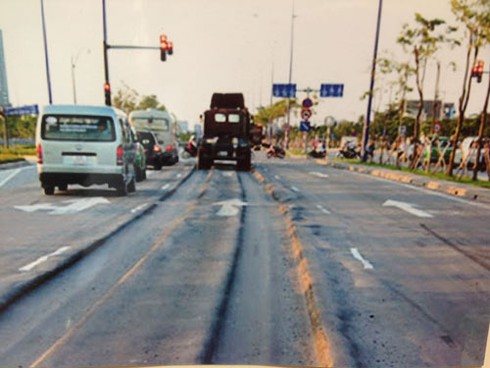 Đường mới sử dụng: Lún, sụt khắp nơi - ảnh 1