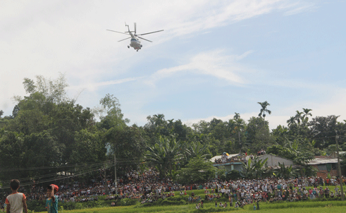 Diễn tập ứng phó động đất: Quần chúng đóng... như thật! - ảnh 14