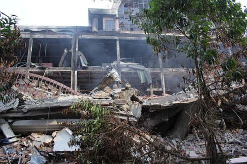 Sơ tán khẩn cấp các hộ dân gần TTTM Hải Dương - ảnh 4