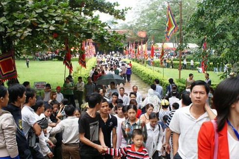 Lễ hội Lam Kinh 2013: Đón nhận bằng di tích đặc biệt - ảnh 4