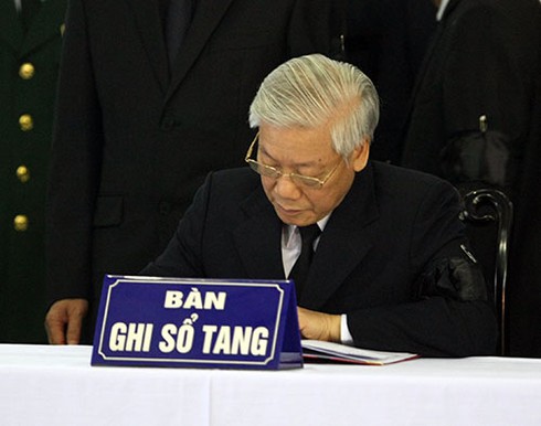 Những lời ghi sổ tang cảm động dành cho Đại tướng Võ Nguyên Giáp - ảnh 1