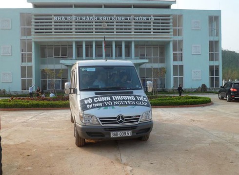 Quảng Bình: Nhiều đoàn xe các tỉnh đang chờ Đại tướng trở về - ảnh 5