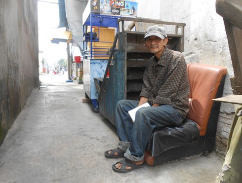 Gặp người tình nguyện làm barie sống 10 năm - ảnh 1