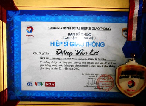 Gặp người tình nguyện làm barie sống 10 năm - ảnh 4