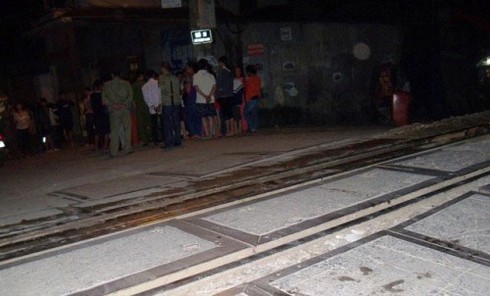 Tàu hỏa tông taxi, 9 người thương vong - ảnh 3