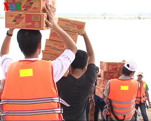 Tận mắt thấy rốn lũ: Chỉ còn lại bùn và rác - ảnh 13