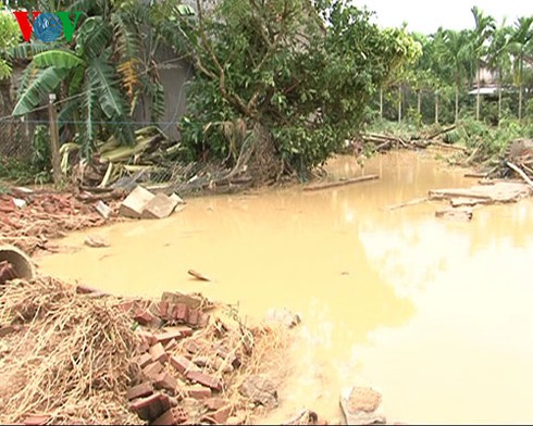 Tận mắt thấy rốn lũ: Chỉ còn lại bùn và rác - ảnh 6