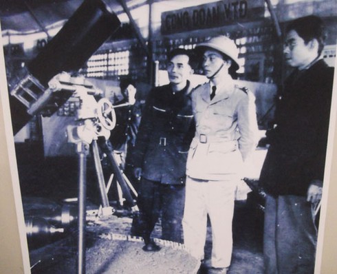 Triển lãm về Đại tướng ngay trong trường đại học - ảnh 3