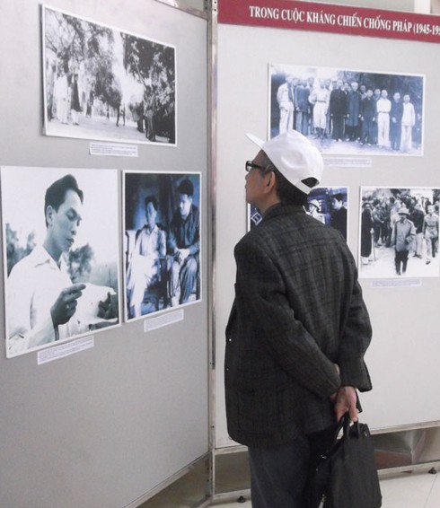 Triển lãm về Đại tướng ngay trong trường đại học - ảnh 4