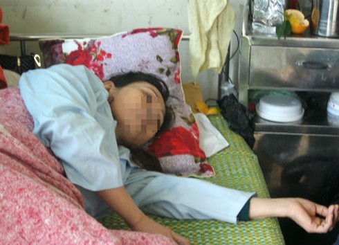 Vụ đánh lộn với phụ huynh: Cô giáo một mực kêu oan - ảnh 1