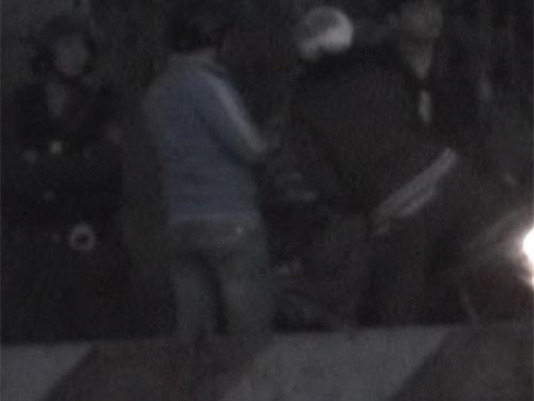 Cảnh sát cơ động vòi tiền, đánh hội đồng phóng viên - ảnh 1