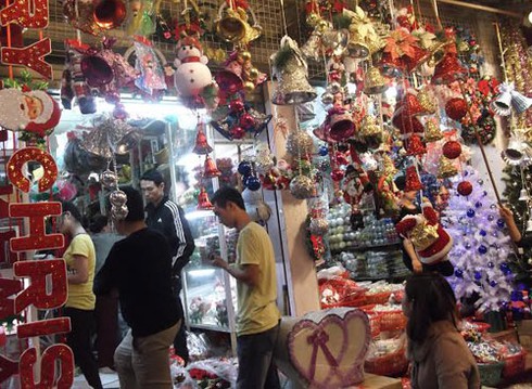 Ngắm không khí Noel sớm tại Hà Nội - ảnh 3