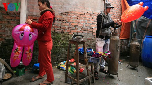 Bỏng do nổ bóng bay bơm khí hydro - ảnh 1