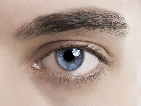 Nguy cơ mù mắt từ việc xóa nếp nhăn - ảnh 1