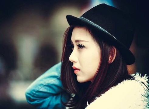 Ngắm 3 cô giáo nổi tiếng vì quá xinh - ảnh 4