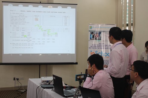 SGK điện tử cho học sinh tiểu học gây tranh cãi - ảnh 1