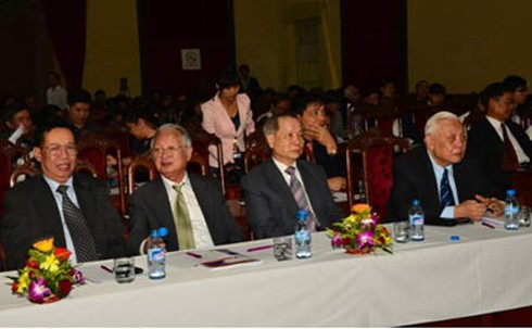 Thực hư chuyện tinh nghệ hỗ trợ điều trị ung thư - ảnh 1