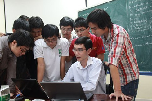 Từ chối lời mời của NASA, tiến sĩ Việt chọn đường về nước - ảnh 1