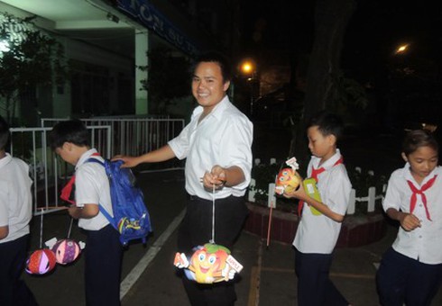 Chàng trai 22 tuổi học lớp... 1 - ảnh 2