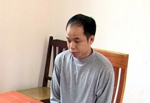 Người phụ nữ bị bịt mồm, cướp túi xách trên phố - ảnh 1