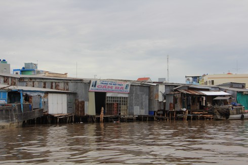 Ngắm cuộc sống sông nước của người dân Cà Mau - ảnh 1