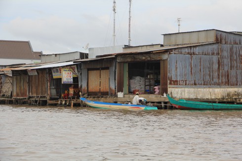 Ngắm cuộc sống sông nước của người dân Cà Mau - ảnh 8