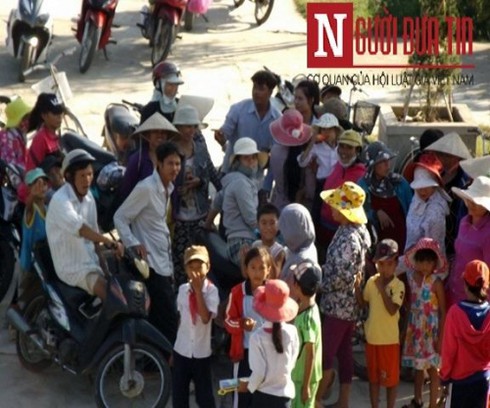 Cô giáo đánh bầm dập 12/24 học sinh, phụ huynh đến trường phản đối - ảnh 2