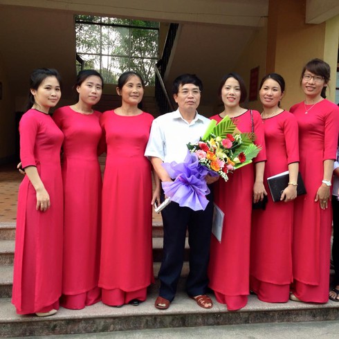 Chuyện về thầy giáo thương binh 25 năm gắn bó với trẻ mồ côi - ảnh 1