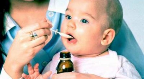 Những thuốc hạ sốt tránh dùng cho trẻ nhỏ - ảnh 1