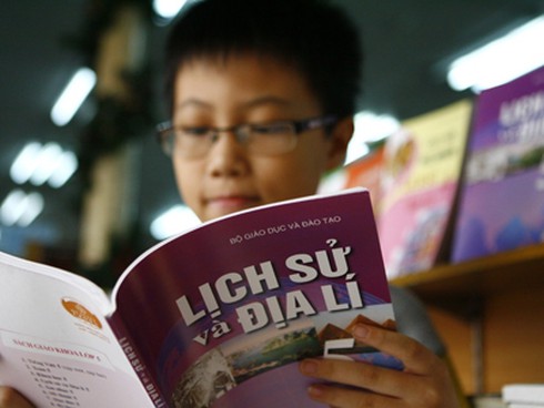 Không tích hợp Lịch sử vào môn Công dân với Tổ quốc - ảnh 1