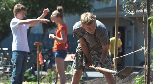 Trường học cấm các thiết bị hiện đại - ảnh 1