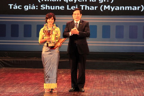 Trao giải Liên hoan Ảnh và Phim về Cộng đồng ASEAN tại Việt Nam - ảnh 2