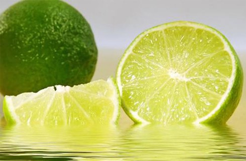 Khử mùi hôi nách bằng thảo dược - ảnh 1