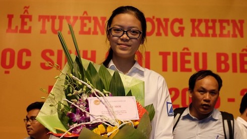 Thủ khoa “kép” chuyên Ams và bài văn 14 trang trong 150 phút - ảnh 1