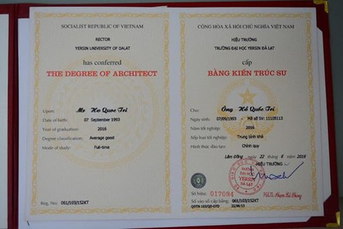 Sinh viên hoang mang vì thông tin lạ trên bằng tốt nghiệp - ảnh 2