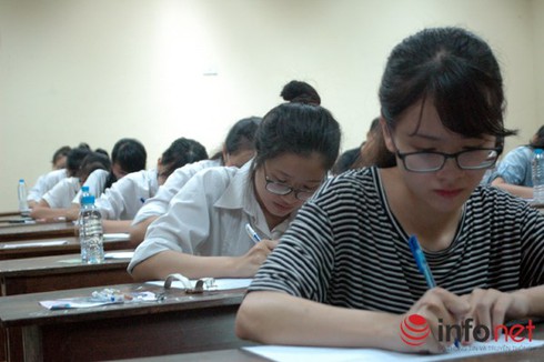 Thí sinh đón đợi những vấn đề thời sự sẽ xuất hiện trong đề Văn - ảnh 1