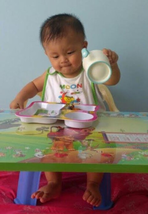 Ảnh thôi nôi khỏe mạnh của bé bị đâm xuyên não - ảnh 5