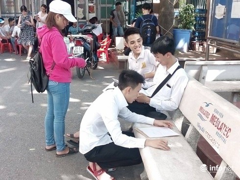 Những thí sinh đầu tiên xét tuyển đại học năm 2016 - ảnh 5