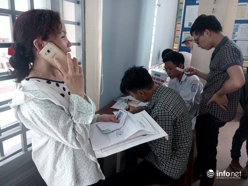 Những thí sinh đầu tiên xét tuyển đại học năm 2016 - ảnh 6