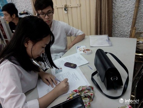 Những thí sinh đầu tiên xét tuyển đại học năm 2016 - ảnh 3