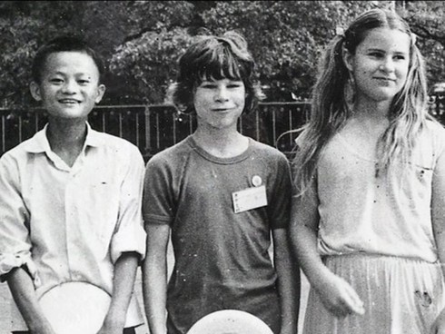 Tỷ phú Jack Ma tự học tiếng Anh như thế nào? - ảnh 1