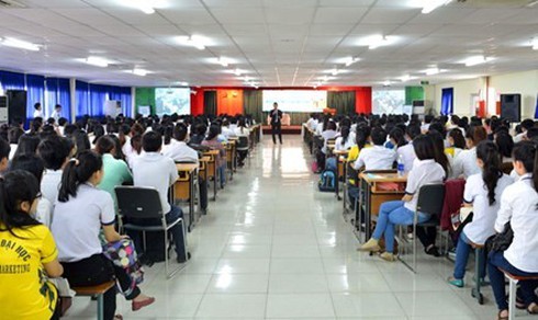 Nhiều trường tuyển thẳng học sinh giỏi THPT: Ảo, vỡ trận? - ảnh 1