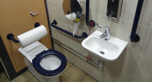 Những ngóc ngách, vật dụng nguy hiểm trong ngôi nhà của bạn - ảnh 2