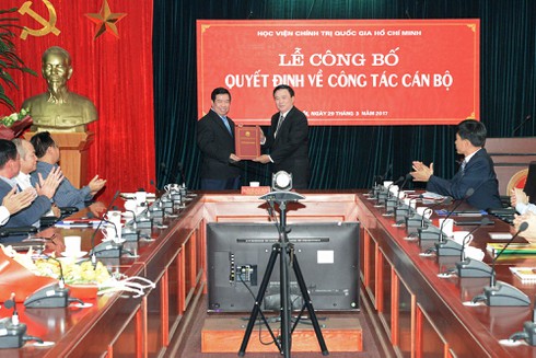 Công bố quyết định nhân sự của Ban Bí thư TƯ, Tập đoàn Petrolimex - ảnh 1