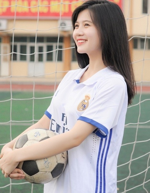 Nữ sinh 20 tuổi trở thành hoa khôi sân cỏ Học viện An ninh - ảnh 1