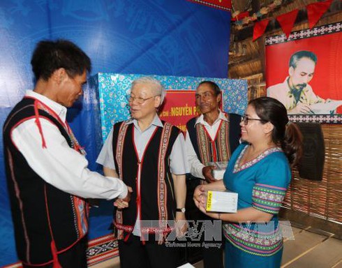 Tổng Bí thư Nguyễn Phú Trọng: Kon Tum có nhiều triển vọng đi lên - ảnh 3