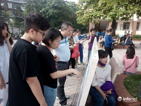 Hôm nay, hơn 76.000 thí sinh Hà Nội làm thủ tục dự thi vào 10 - ảnh 1